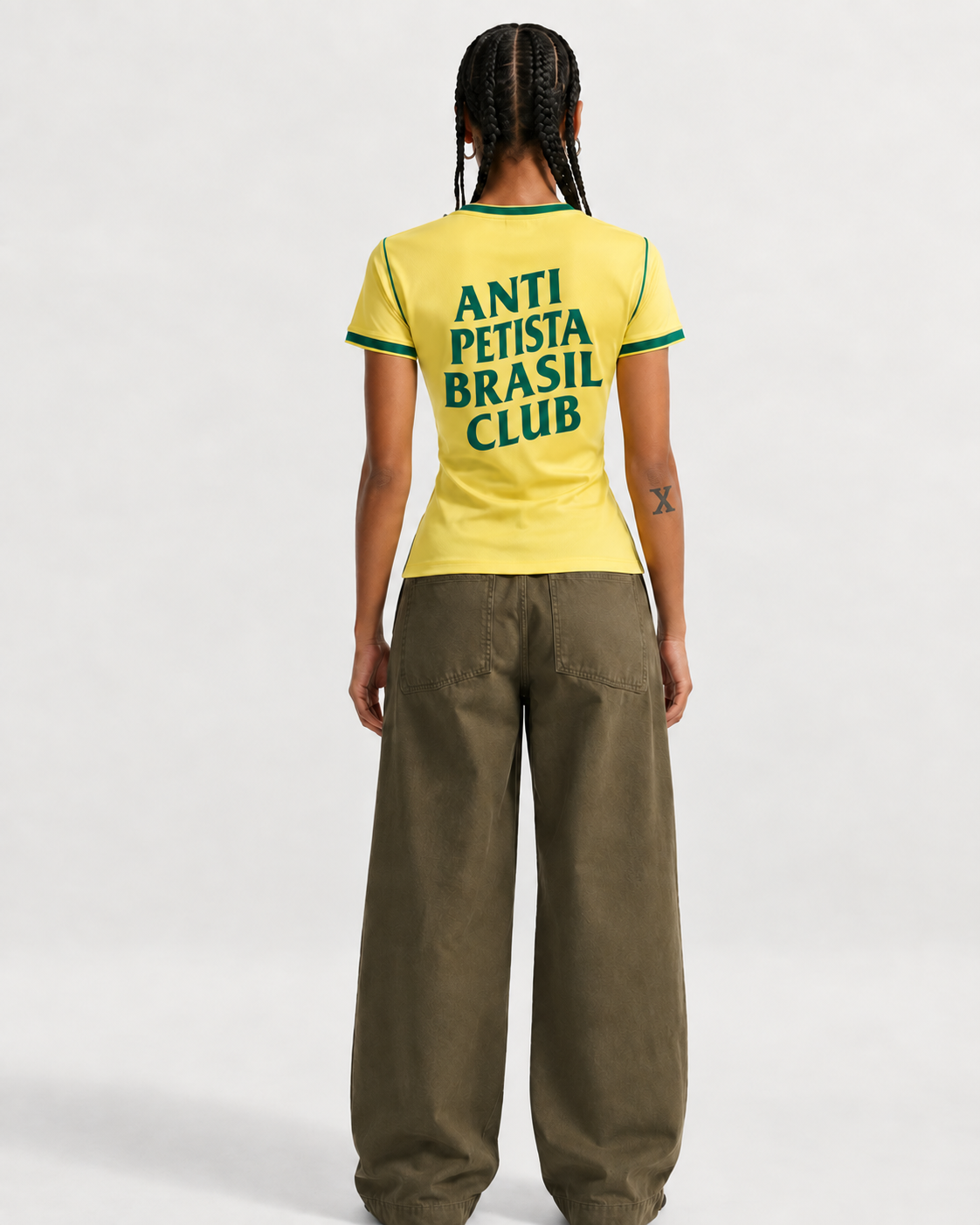 Camisa Feminina Anti Petista Brasil Club