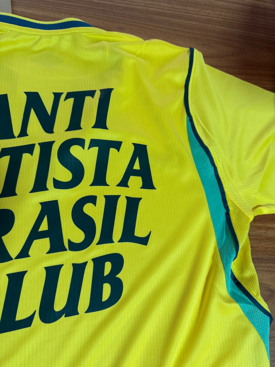 Camisa Feminina Anti Petista Brasil Club